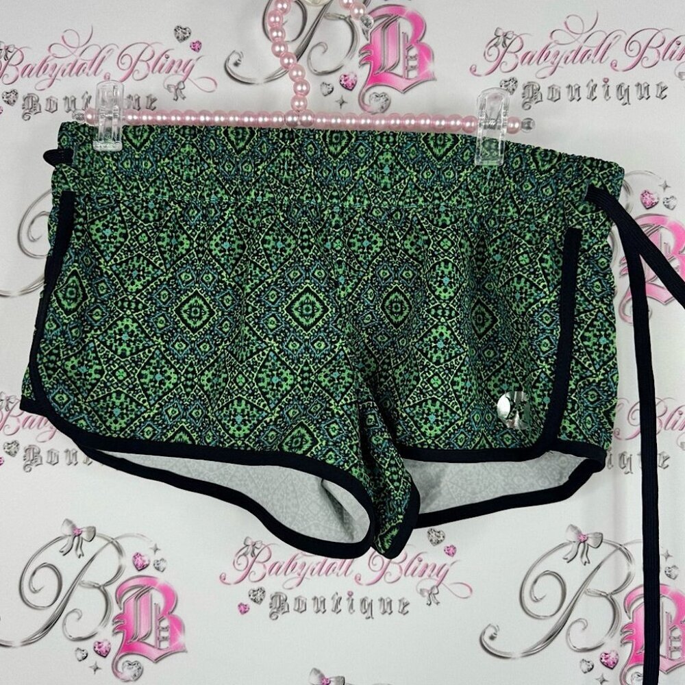 Hurley shorts paisley boho silver logo Green Patterned Shorts with Black Trim